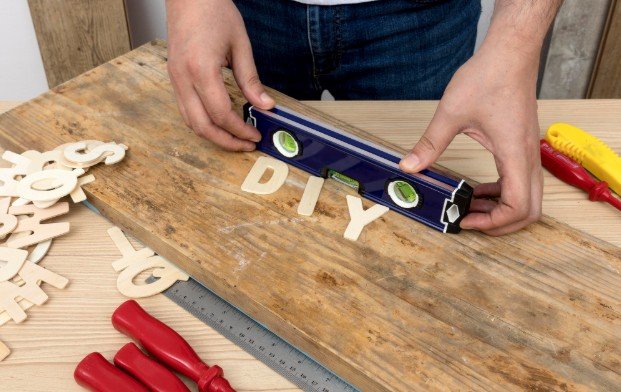 What Tools Should Every DIY Beginner Own