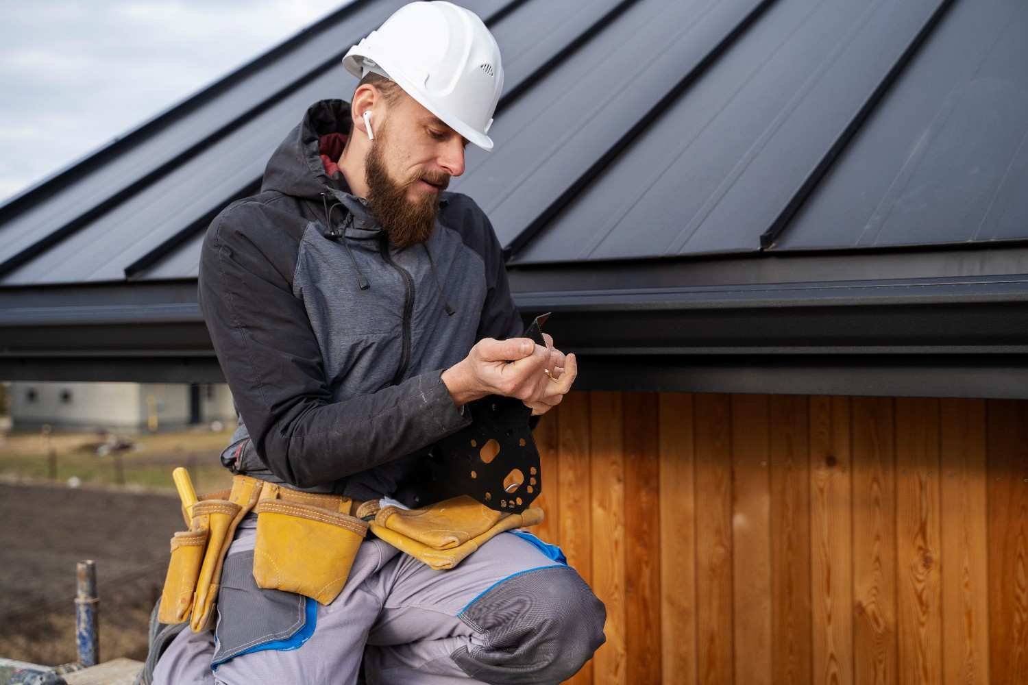 The Benefits of Coordinating Roofing and Siding Under One Contractor in Utah